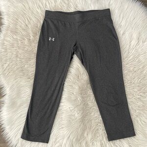 Under Armour Crop Leggings Size Medium